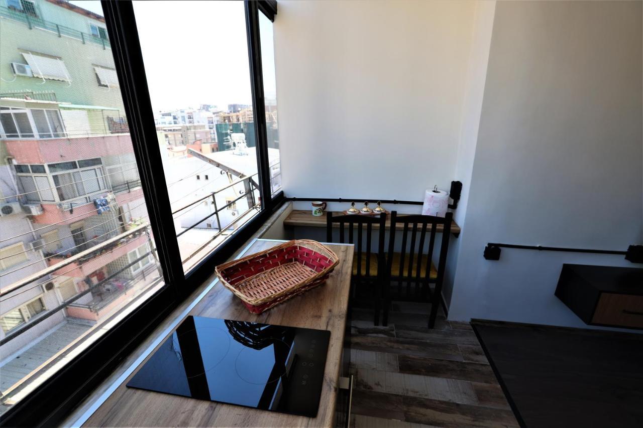 Stylish 1-Bedroom In Tirana #2 Bagian luar foto