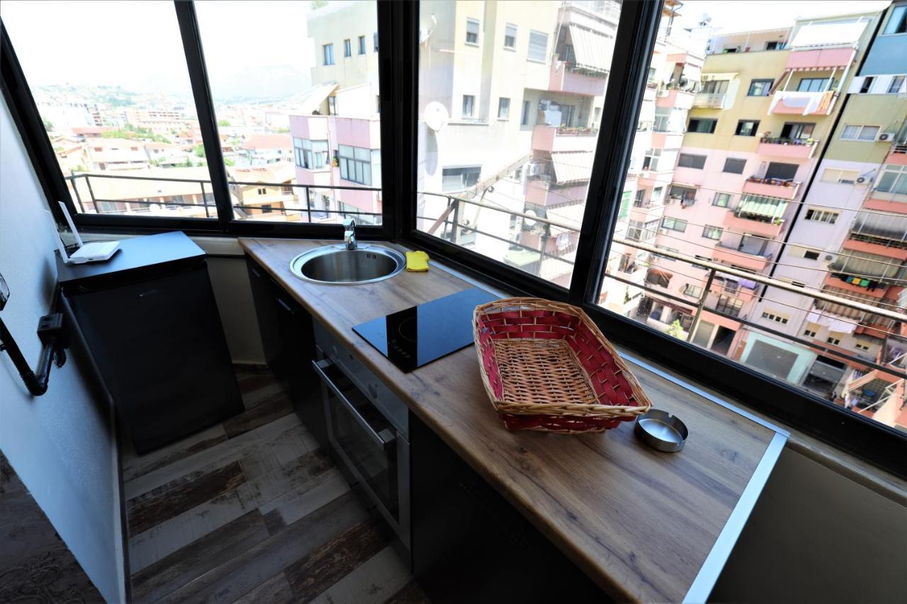 Stylish 1-Bedroom In Tirana #2 Bagian luar foto